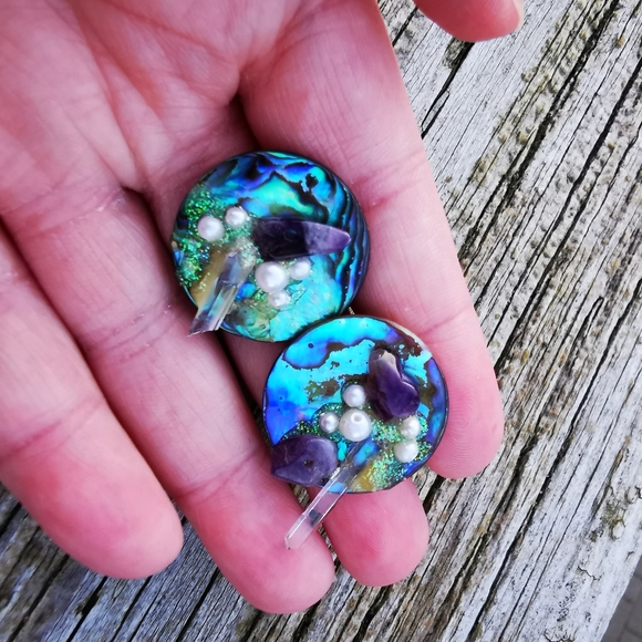 Handmade Abalone and Crystal Round Pierced Earrings - Picture 7 of 15
